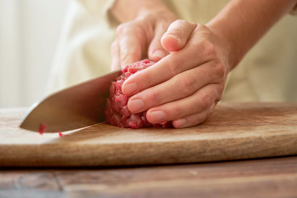 Tartare De B Uf Steak Tartare La Recette Hach E Au Couteau